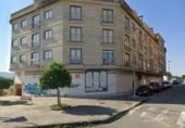 Local comercial en venta con 790m² en Poio foto