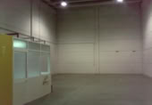 225m² entrepôt pour vente à Séville, photo