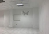 91m² commercial premises for sale in Oviedo, photo