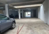 Local comercial en venta en Vitoria foto