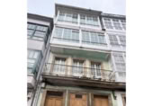 Edificio en venta en Ferrol foto
