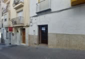 Local comercial en venta con 130m² en Quesada foto