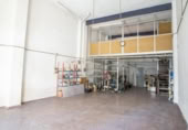 135m² commercial premises for sale in Elda, photo