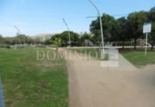 Local comercial en venta con 600m² en Castelldefels foto