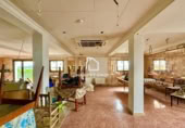 Hotel en venta con 10100m² en Vidreres foto