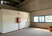 Local comercial Industrial en venta con 1800m² en Móstoles foto