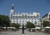 Local comercial en venta en Madrid, en la zona de Jerónimos, Paseo del Prado foto