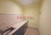 Oficina
en lloguer
amb 200m² a Elx foto