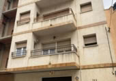 Edificio en venta en Tarrasa foto