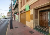 185m² commercial premises for sale in Peligros, photo