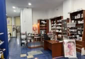 Local comercial en venta con 806m² en Málaga foto