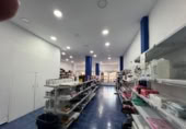Local comercial en venta con 806m² en Málaga foto