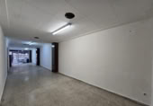 75m² commercial premises for sale in Gerona, photo
