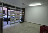 75m² commercial premises for sale in Gerona, photo