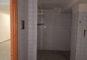 75m² commercial premises for sale in Gerona, photo