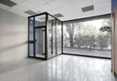 Local comercial en alquiler con 49m² en Granada foto
