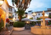 Nave en venta en Marbella foto
