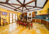 550m² bâtiment pour vente à Torrevieja, photo
