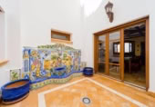 550m² bâtiment pour vente à Torrevieja, photo