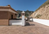 491m² bâtiment pour vente à Güéjar Sierra, photo