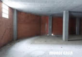 512m² locaux commerciaux pour vente à Boiro, photo