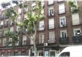 Local comercial en venta en Madrid foto