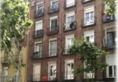 Local comercial en venta en Madrid foto