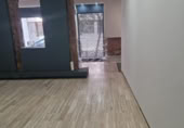 Local comercial en venta en Madrid foto