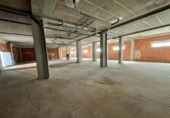 800m² locaux commerciaux pour vente à Elche, photo