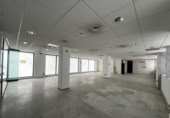 Local comercial
en lloguer
amb 270m² a Elx foto