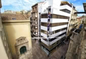 505m² building for sale in Lérida, photo