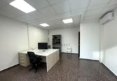 Oficines
en venda
amb 196m² a Roquetes, Carrer de Flix foto