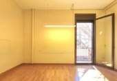 Local comercial en venta con 250m² en Tarrasa, portal de sant roc, 08221 foto