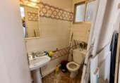 Local comercial en venta con 75m² en Calella, Carrer Amadeu foto