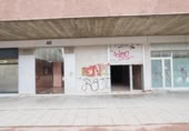 117m² commercial premises for sale in Tarrasa, Carrer del Sometent Castella photo