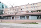 117m² commercial premises for sale in Tarrasa, Carrer del Sometent Castella photo