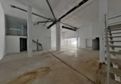 495m² commercial premises for sale in Mataró, Passatge Mas Sant Jordi photo