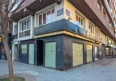 86m² commercial premises for rent in Lérida, Carrer Pau Claris photo