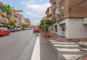 55m² locaux commerciaux pour vente à Armilla, Calle Bilbao photo