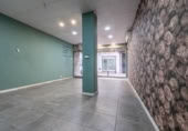 55m² commercial premises for sale in Armilla, photo