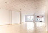 Local comercial en venta con 144m² en Denia, Avenida de Valencia foto