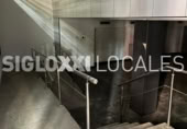Local comercial en alquiler con 292m² en Barcelona, en la zona de el Turó de la Peira, Carrer del Doctor Pi i Molist foto
