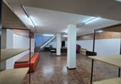 Local comercial en alquiler con 172m² en Sevilla, en la zona de Barrio León foto
