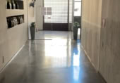 Local comercial en alquiler con 224m² en Paiporta foto