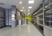 200m² locaux commerciaux pour vente à Cordoue, dans le quartier de Soleil, Calle de Alcalá photo