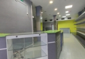 200m² locaux commerciaux pour vente à Cordoue, dans le quartier de Soleil, Calle de Alcalá photo