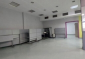 200m² locaux commerciaux pour vente à Cordoue, dans le quartier de Soleil, Calle de Alcalá photo