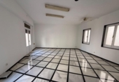 Oficina en alquiler con 167m² en Córdoba, en la zona de Santiago, Avenida del Gran Capitán foto