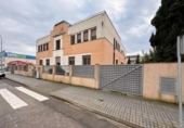 Edificio Industrial en venta con 1225m² en Córdoba, Avenida Azabache foto