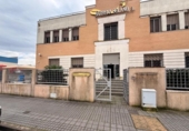 Edificio Industrial en venta con 1225m² en Córdoba, Avenida Azabache foto